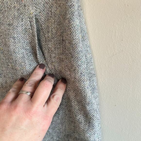 TALBOTS WOOL BLEND GRAY SCALLOPED EDGE HEM PENCIL SKIRT SIZE 8P - Picture 3 of 8